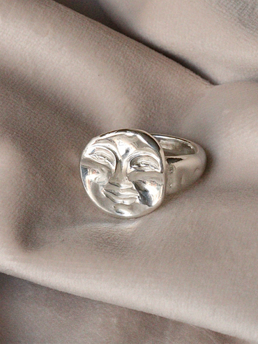 Moon Face Ring