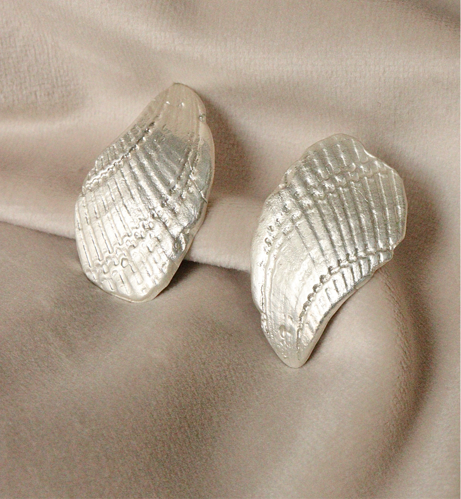 Large Shell Studs