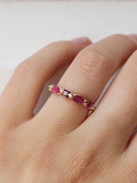 9 ct Gold Ruby Band
