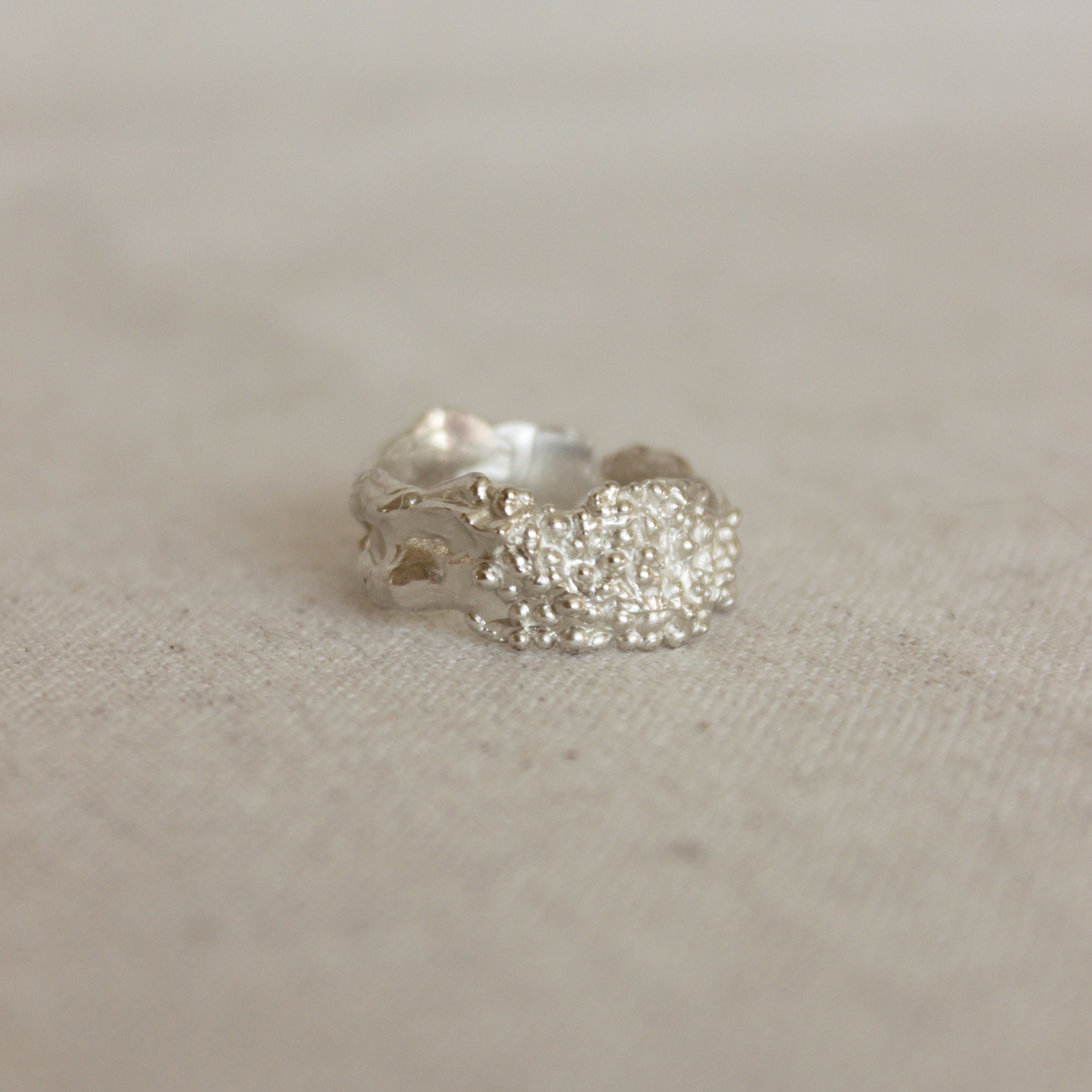 Suki is a Japanese word that means fondness, or love for something. The Suki ring features a gorgeous combination of textures that reflects the light beautifully and acts as a gentle reminder to treat yourself with love and patience, just like you would a friend.
