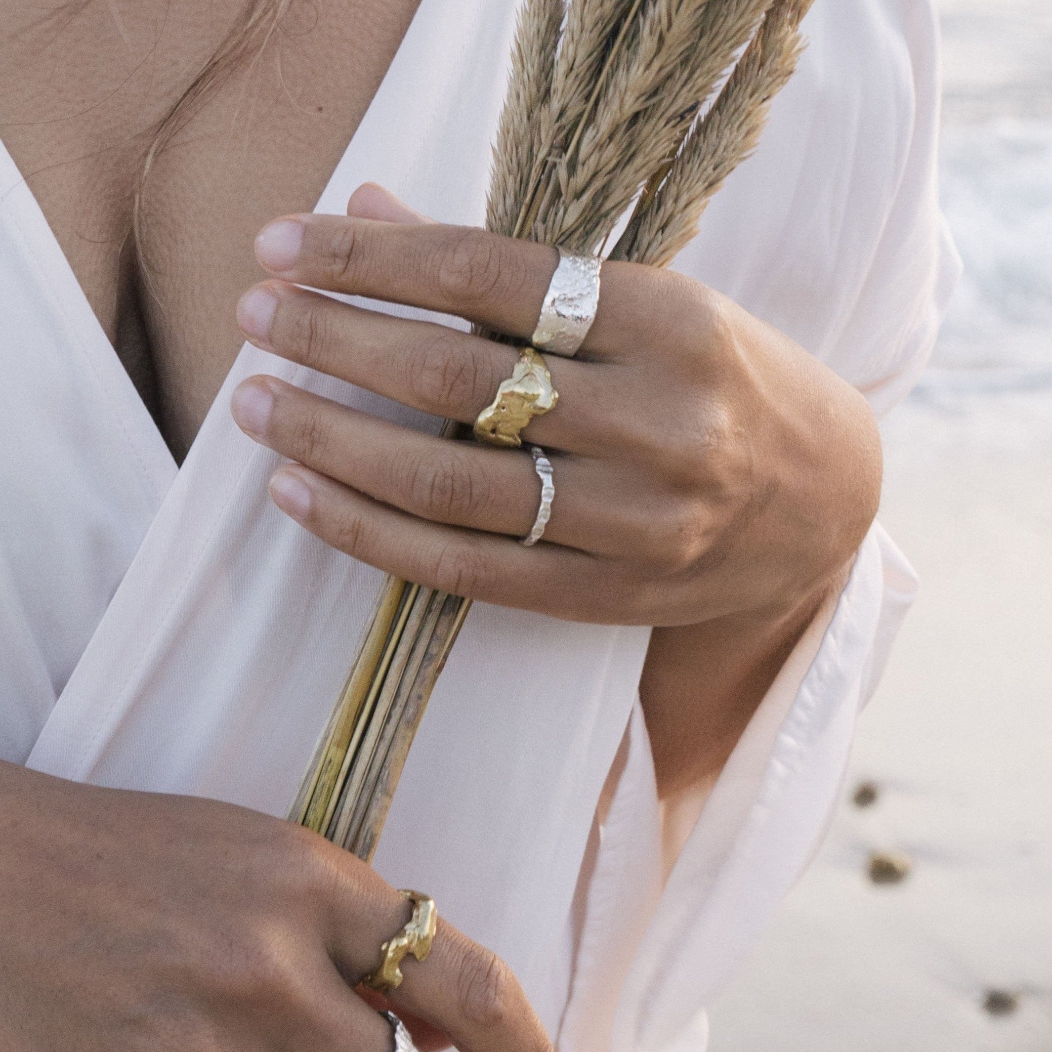 The Slim shell ring is a direct imprint from a shell that was foraged from Bournemouth beach. Perfectly imperfect details make this ring so special. Wear on its own, or stack with other rings to add a little ocean magic to your every day.
